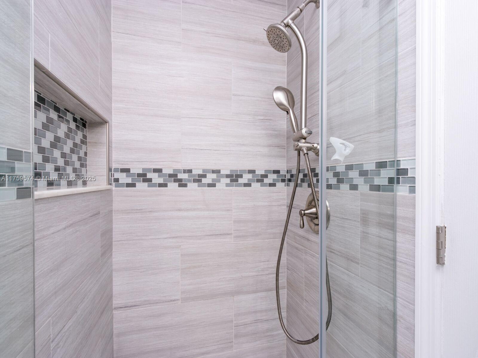 SECTORS 3 & 4 BOUNDARY PL - Residential Lease