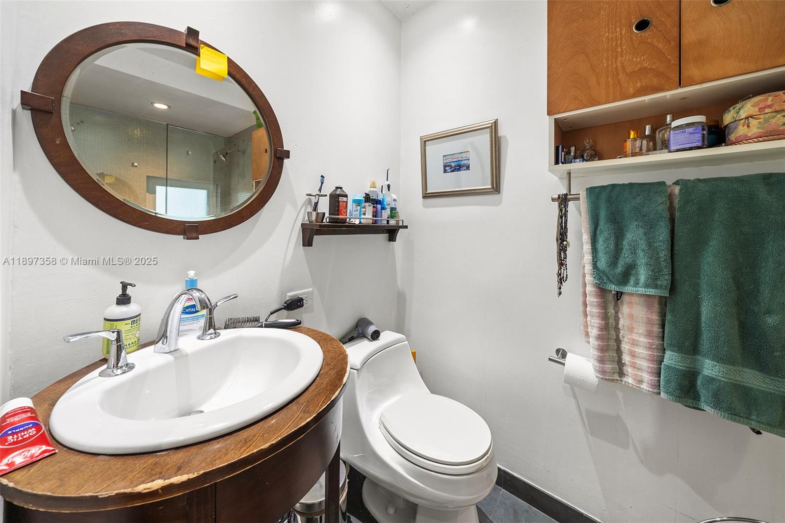 C G BISC BAY SEC 1 PL A - Residential Lease