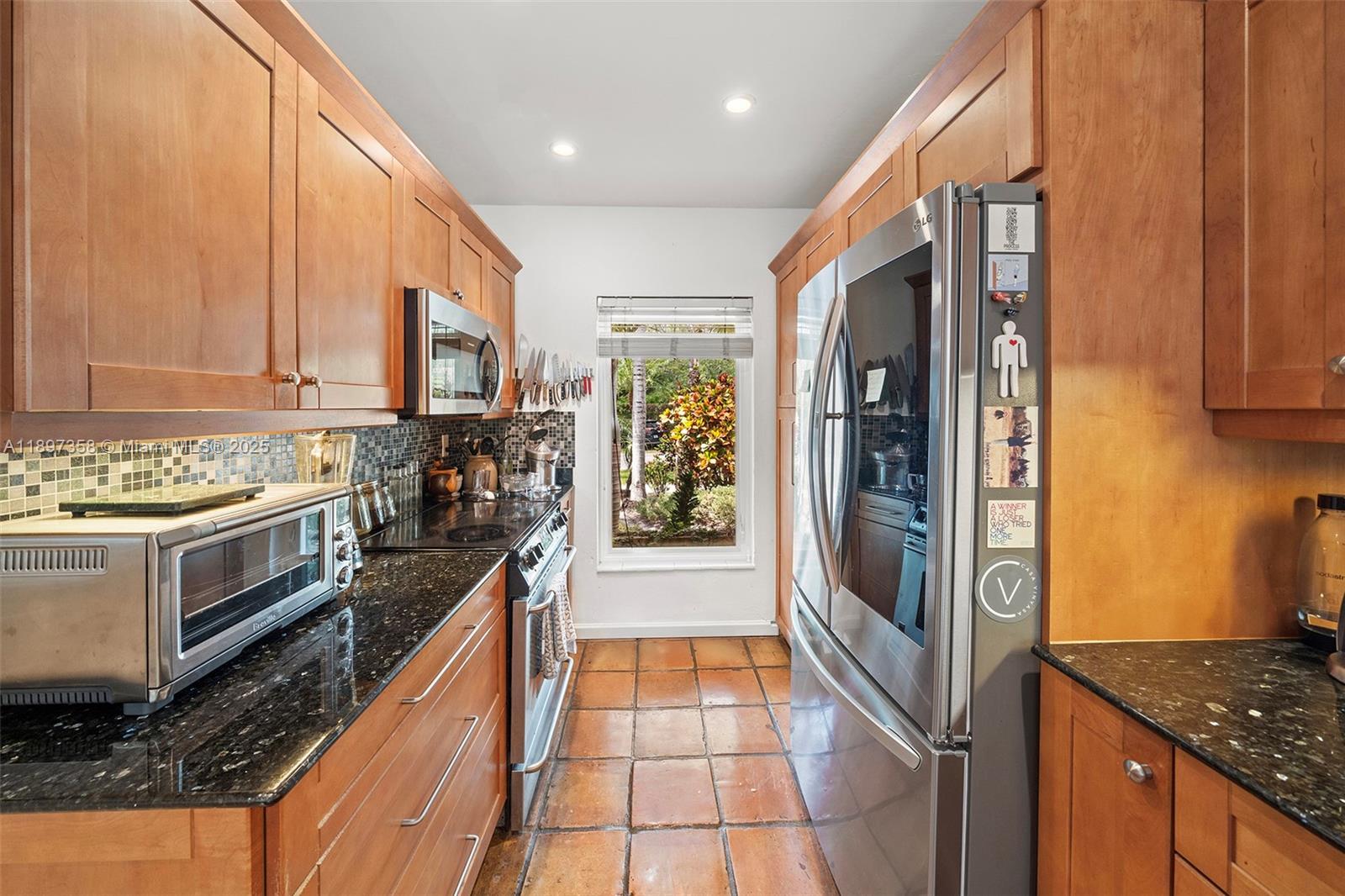 C G BISC BAY SEC 1 PL A - Residential Lease