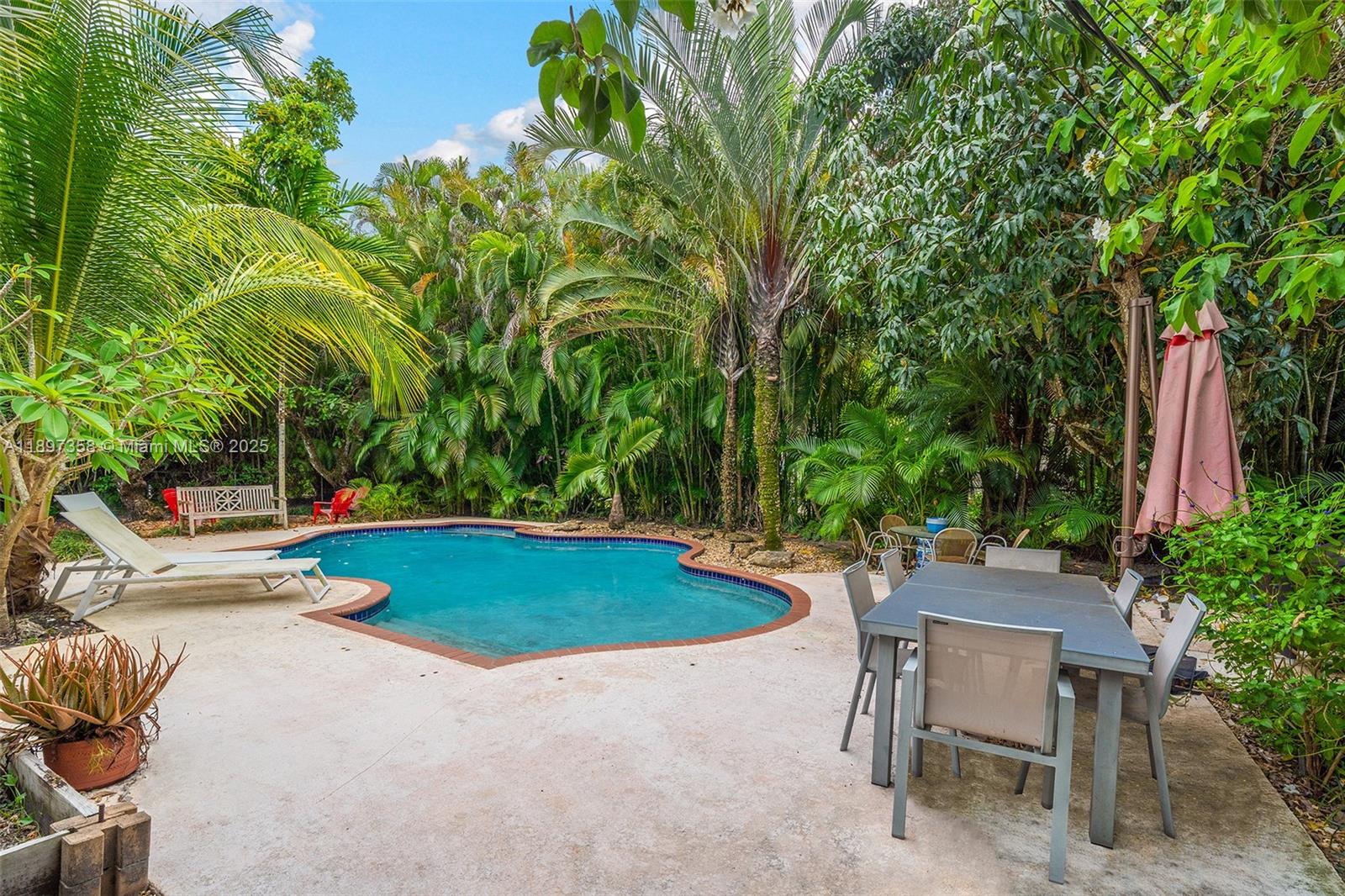 C G BISC BAY SEC 1 PL A - Residential Lease