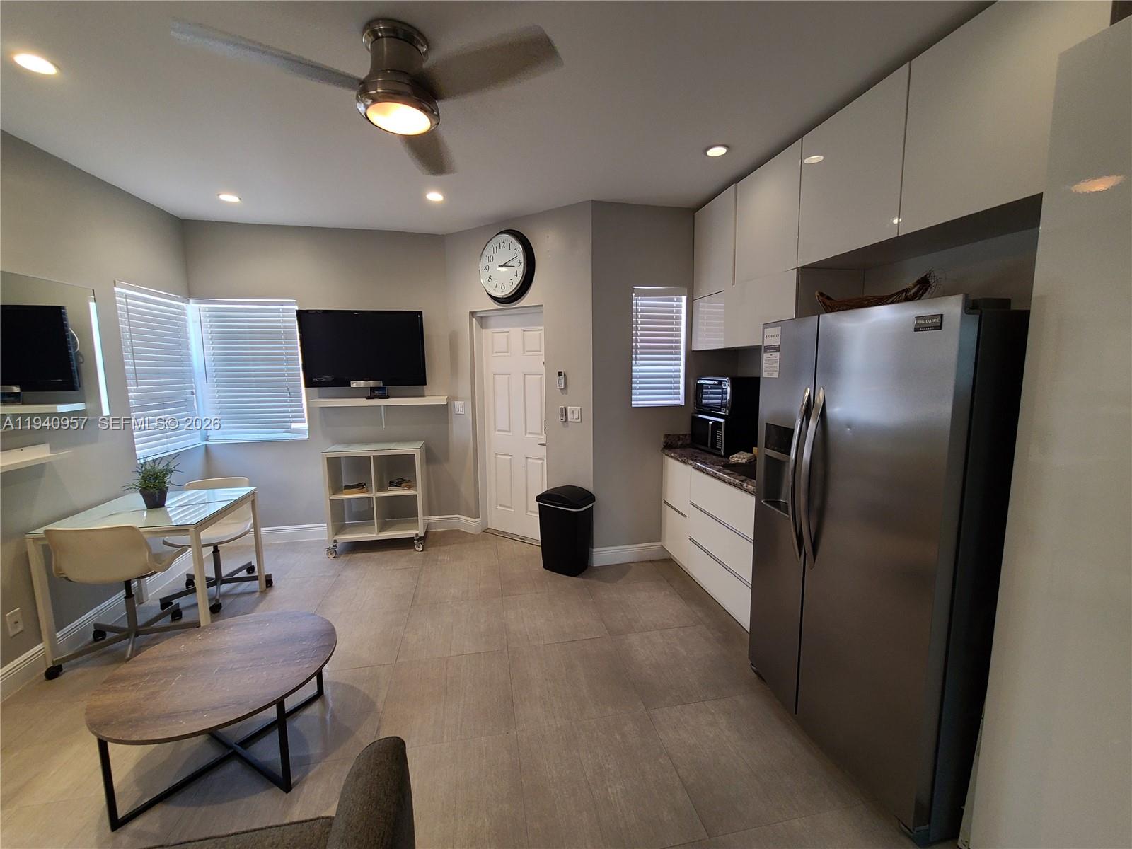 HOLLYWOOD BEACH FIRST ADD - Residential Lease