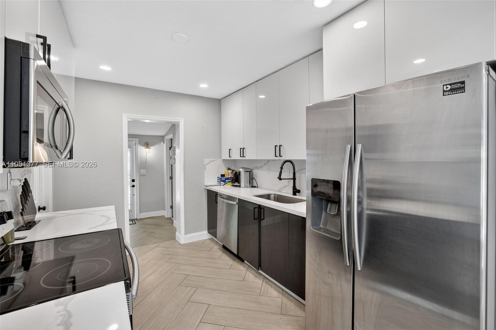 NORTH ANDREWS GARDENS FIR - Residential