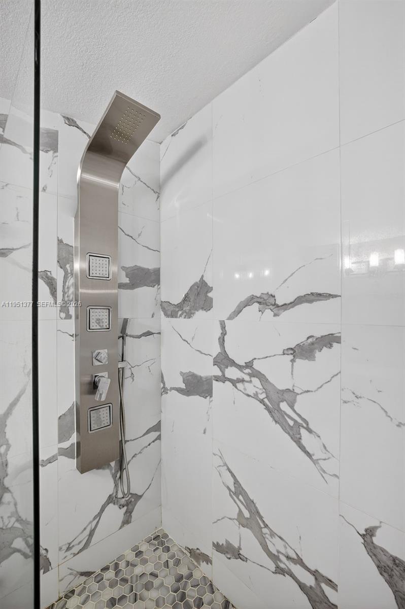 NORTH ANDREWS GARDENS FIR - Residential