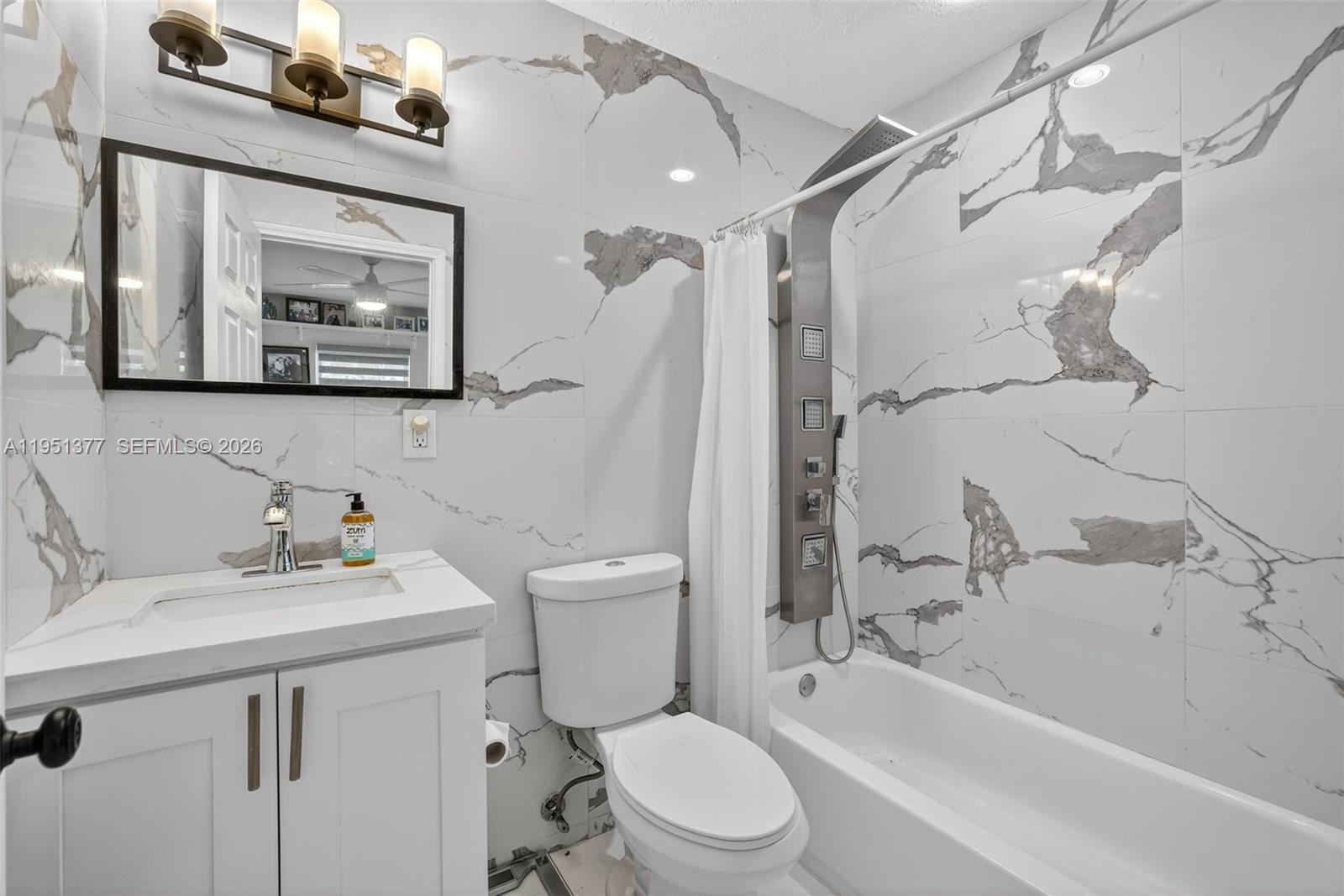 NORTH ANDREWS GARDENS FIR - Residential