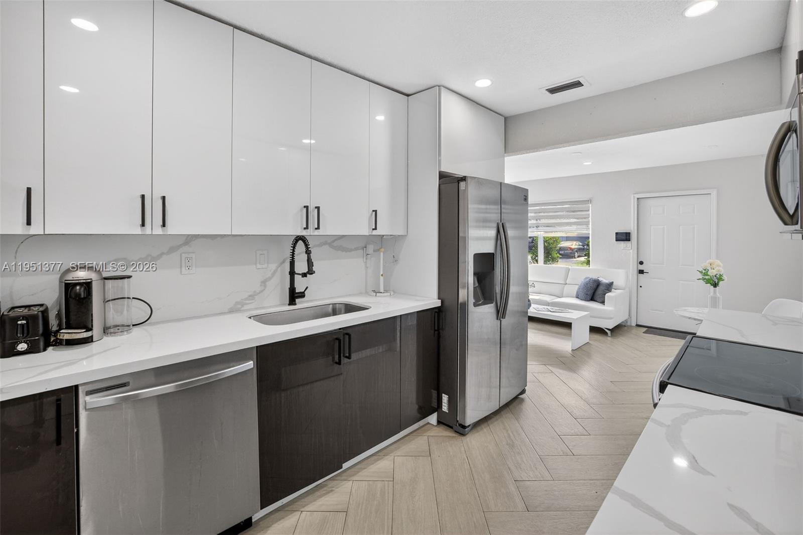 NORTH ANDREWS GARDENS FIR - Residential