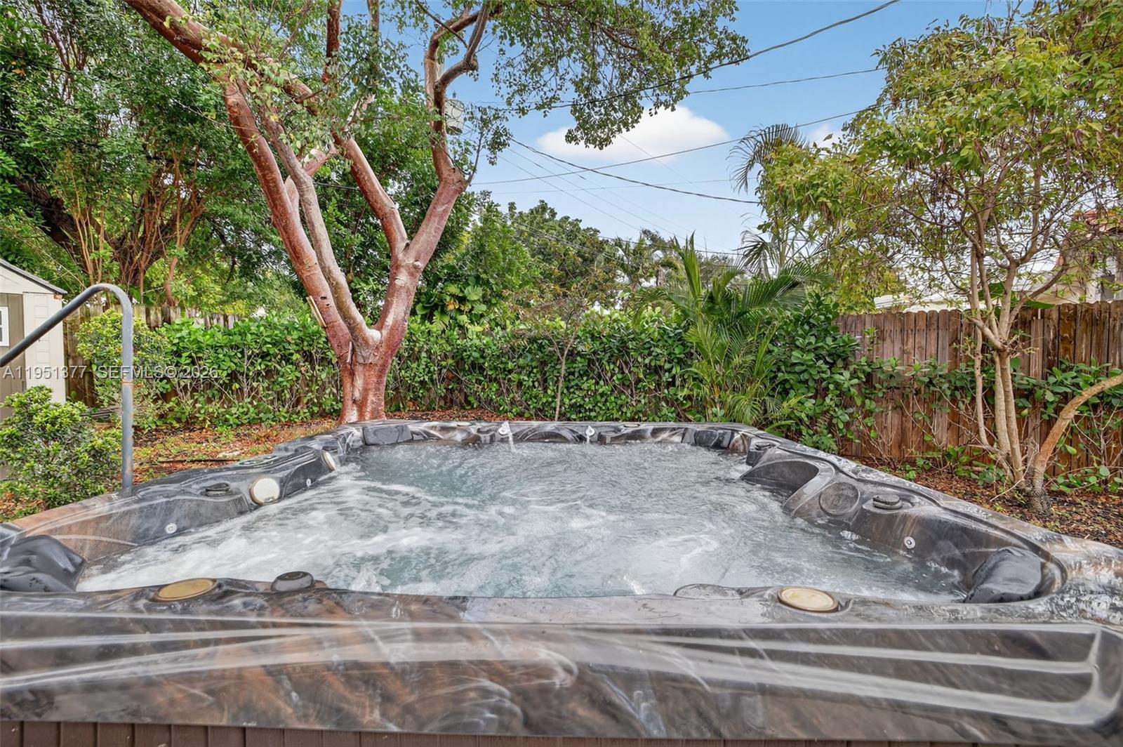 NORTH ANDREWS GARDENS FIR - Residential