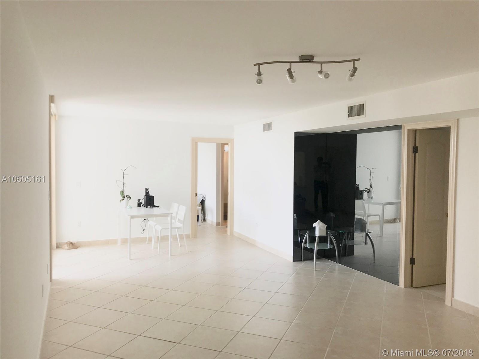 THE ROYAL CLUB CONDO - Residential Lease