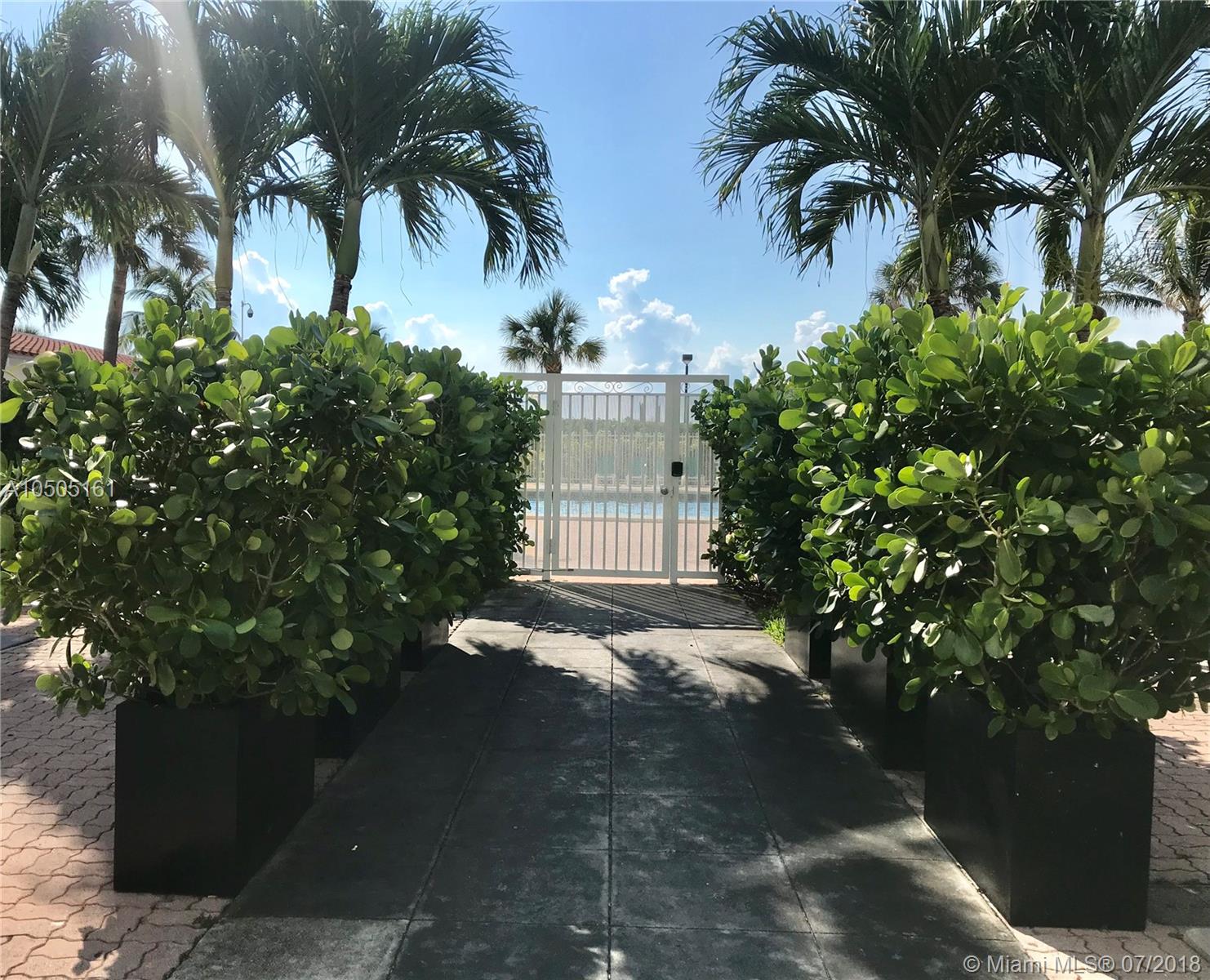 THE ROYAL CLUB CONDO - Residential Lease