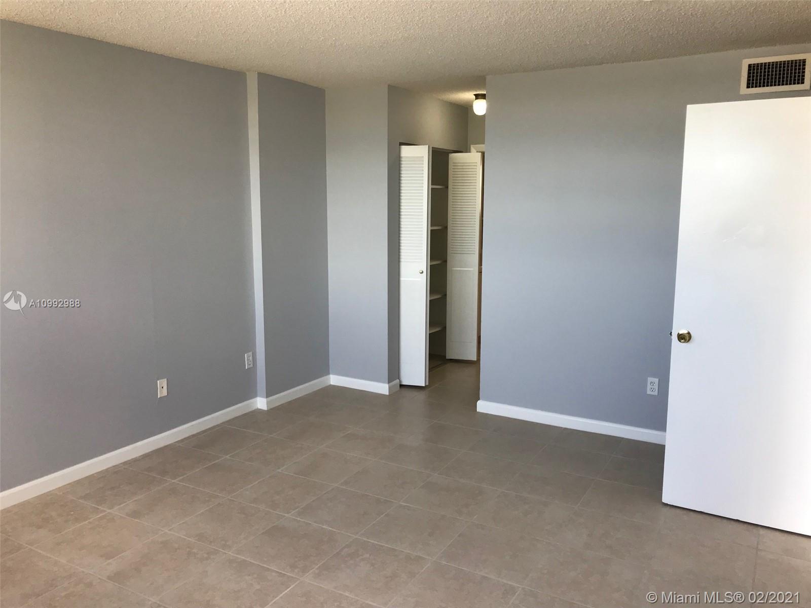 THREE SEASONS - Residential