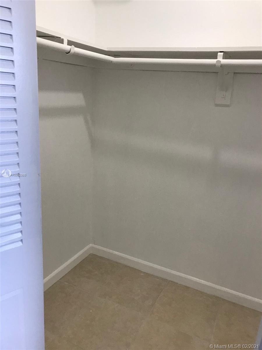 THREE SEASONS - Residential