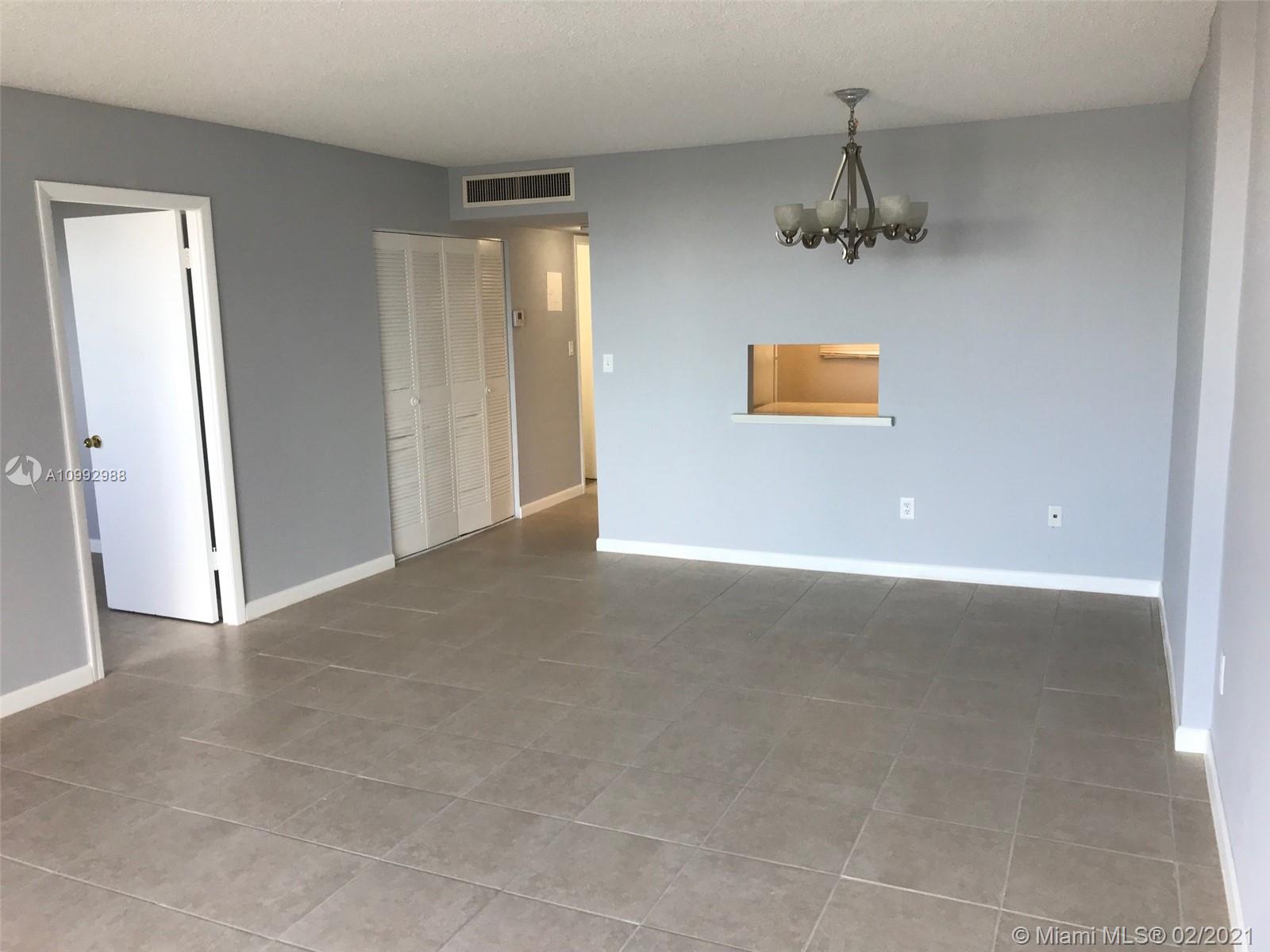 THREE SEASONS - Residential