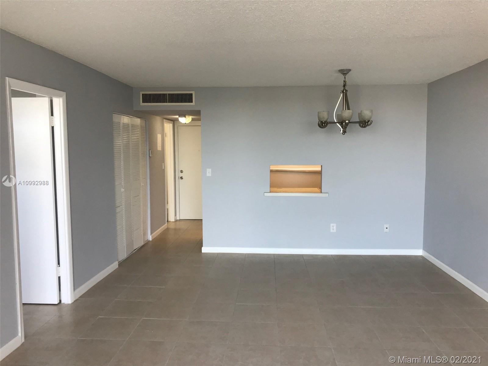 THREE SEASONS - Residential