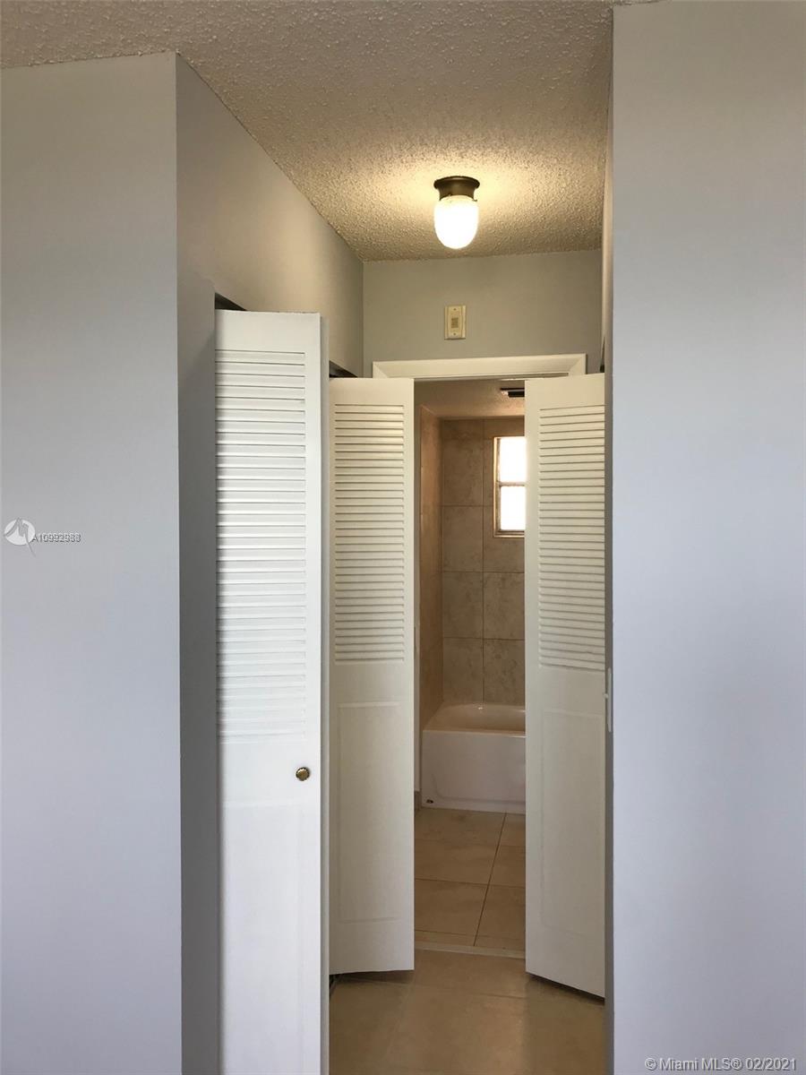 THREE SEASONS - Residential