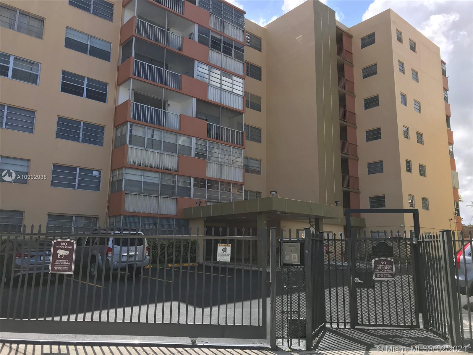 THREE SEASONS - Residential