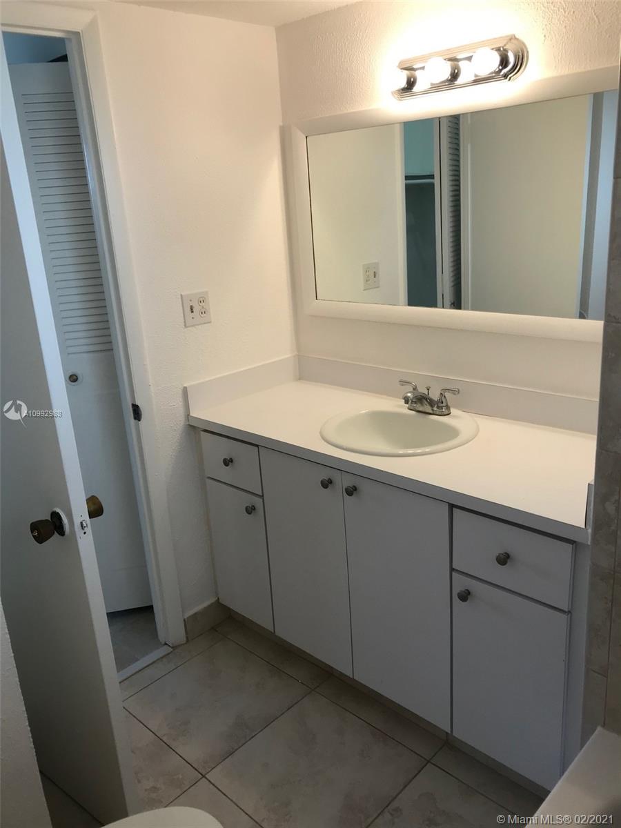 THREE SEASONS - Residential