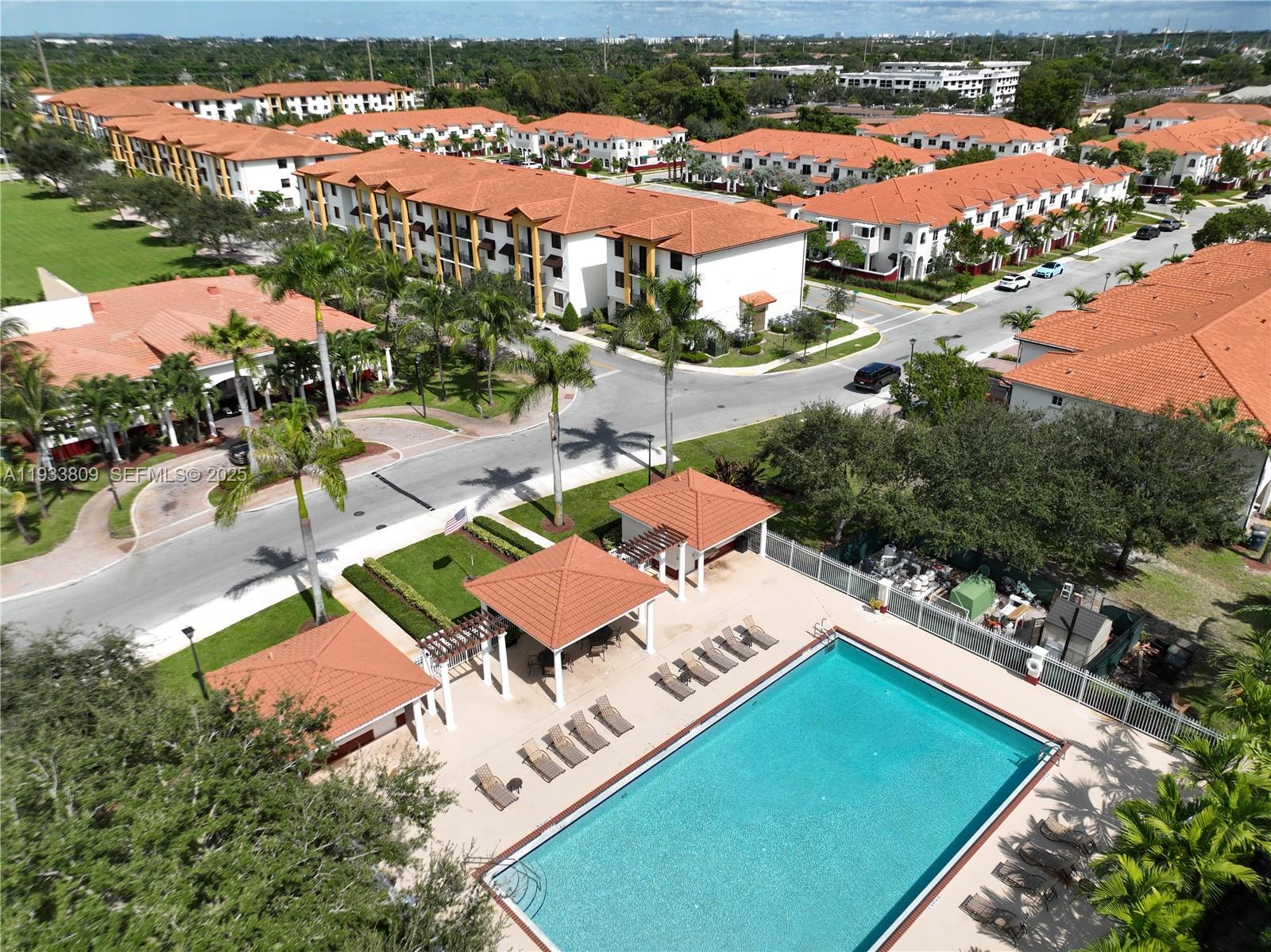 UNITED HOMES AT BELLA VIS - Residential Lease