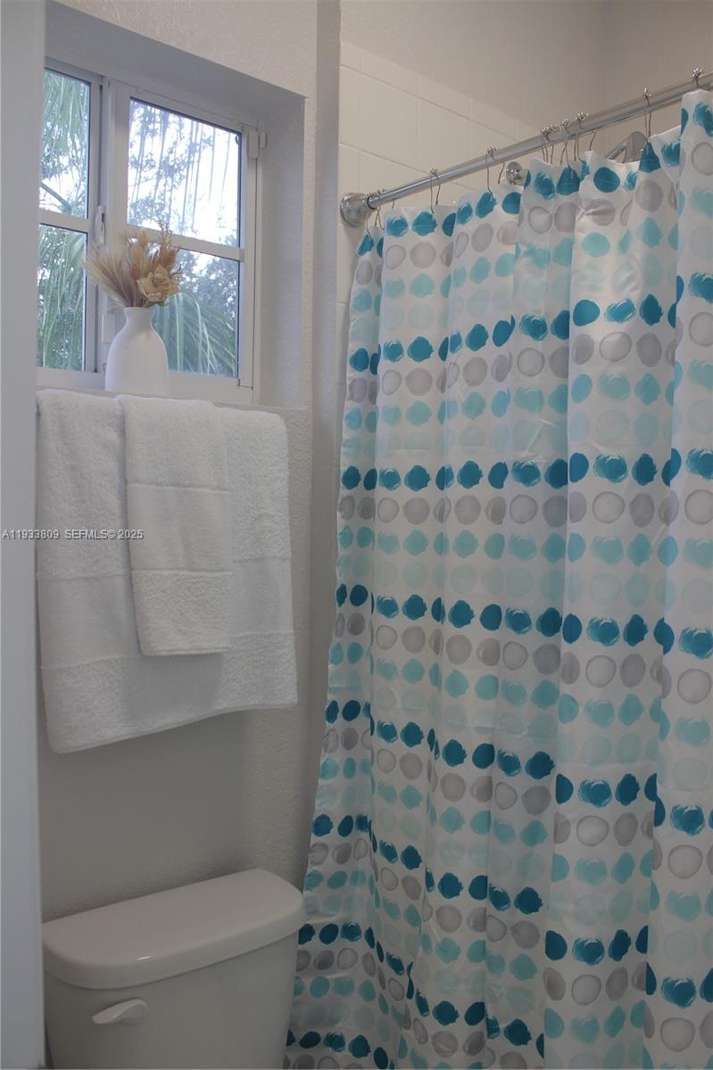 UNITED HOMES AT BELLA VIS - Residential Lease