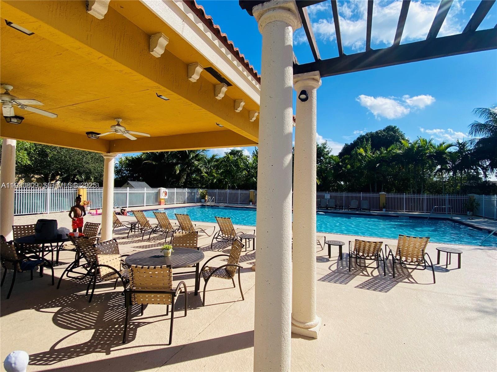 UNITED HOMES AT BELLA VIS - Residential Lease