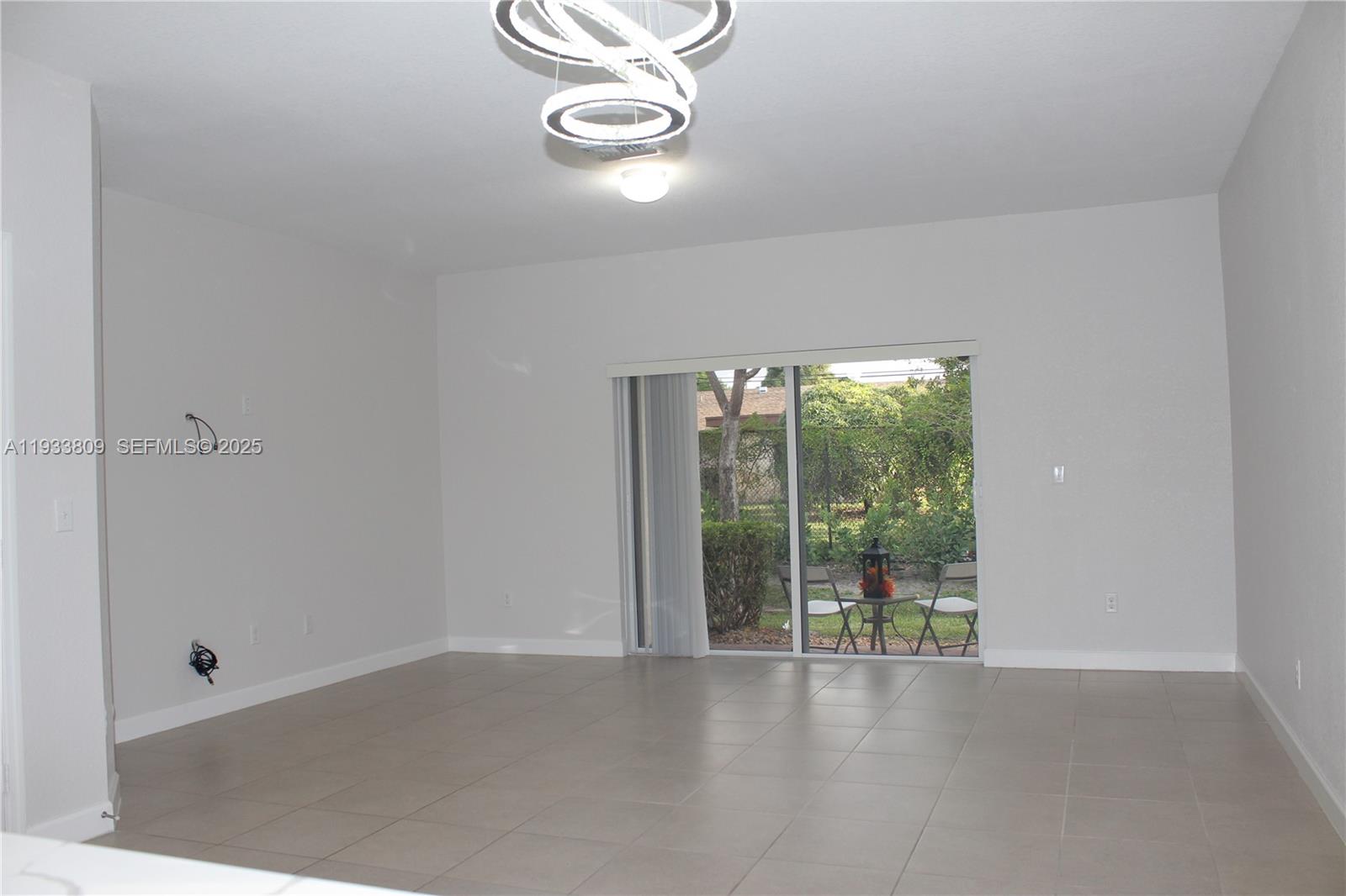 UNITED HOMES AT BELLA VIS - Residential Lease