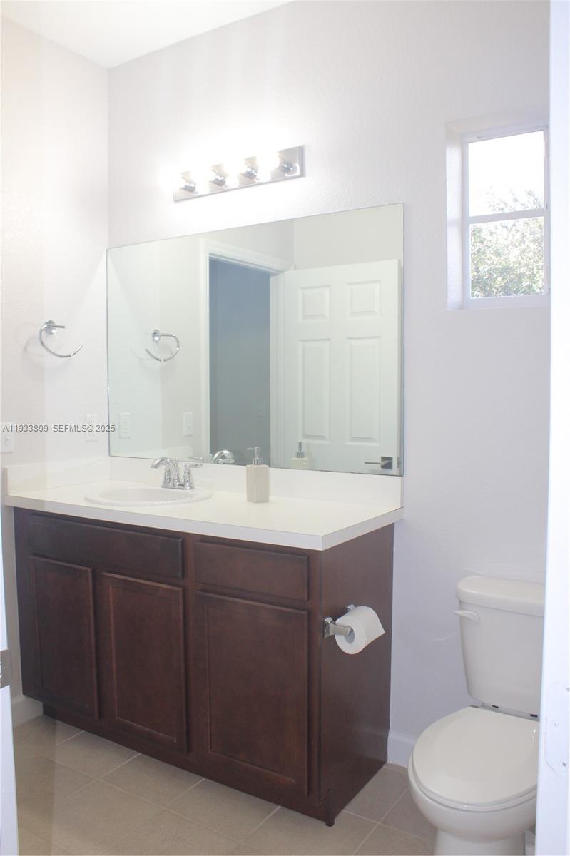 UNITED HOMES AT BELLA VIS - Residential Lease