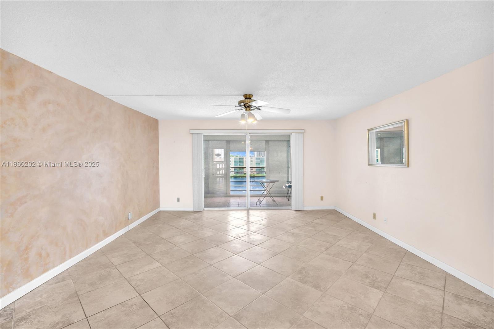 MEADOWBROOK LAKES VIEW CO - Residential
