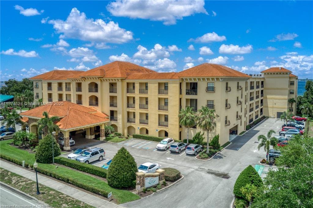 Majestic Cv - Residential