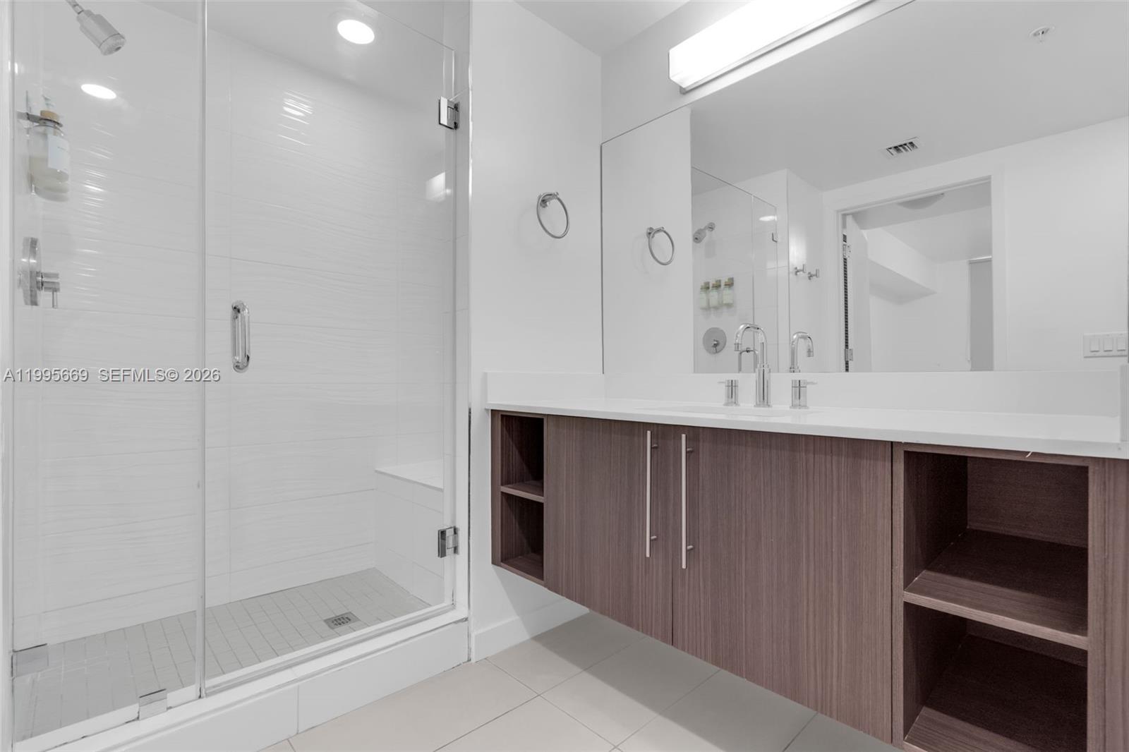 MIDTOWN AT DORAL - Residential Lease