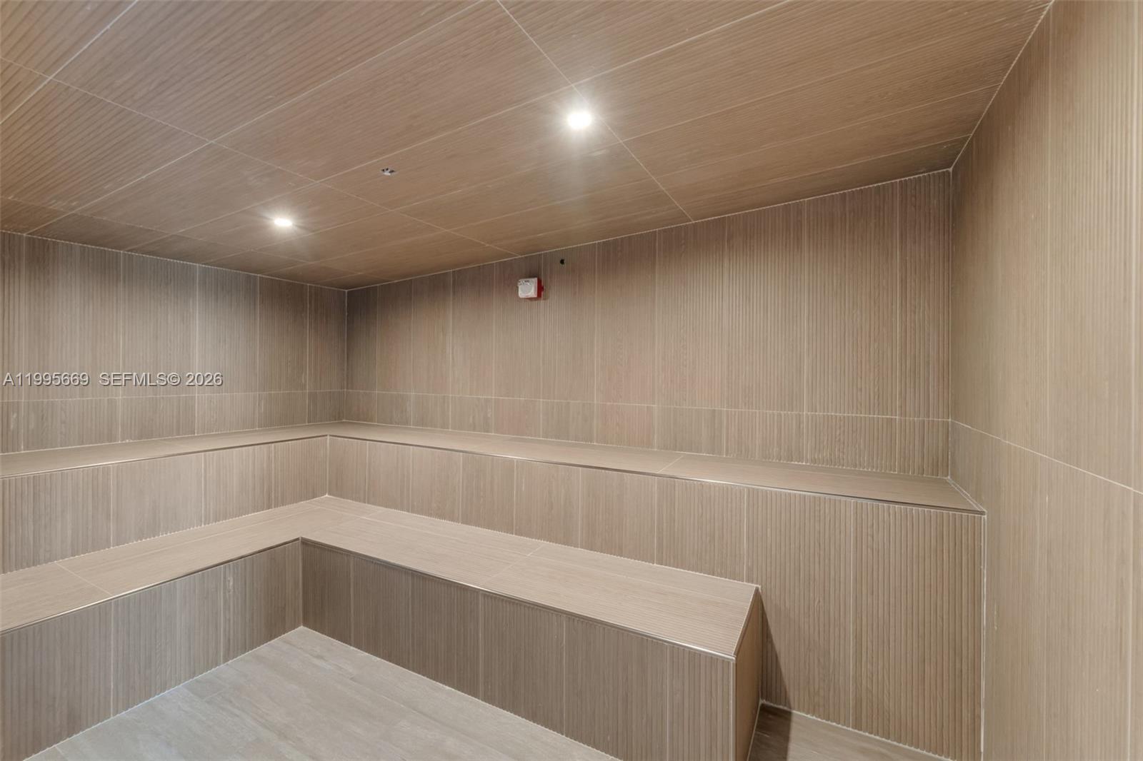 MIDTOWN AT DORAL - Residential Lease