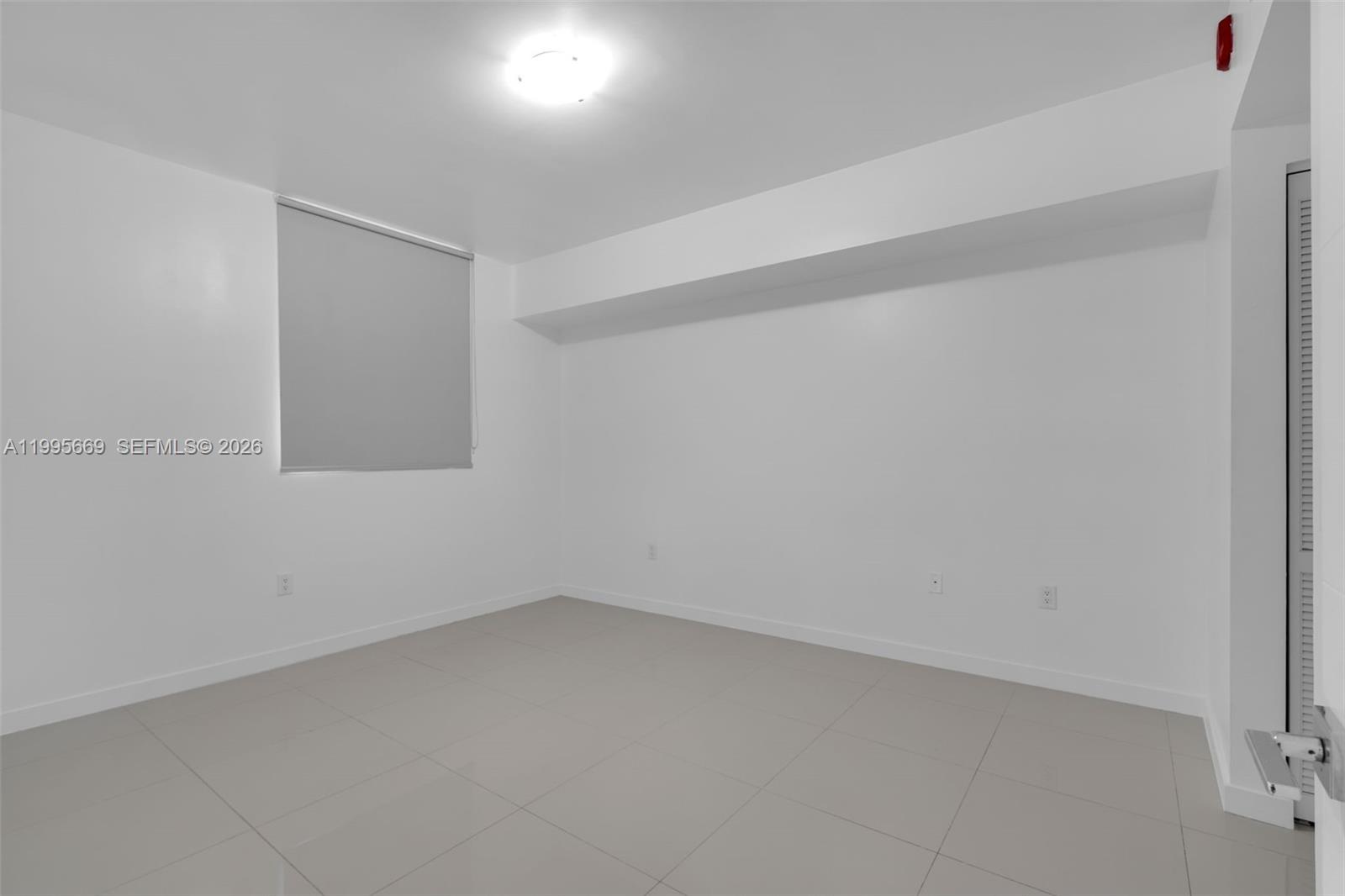 MIDTOWN AT DORAL - Residential Lease