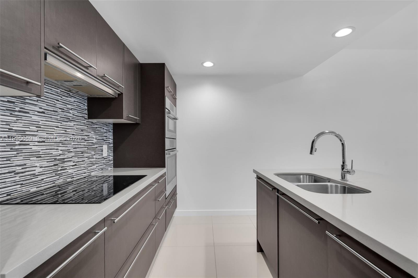 MIDTOWN AT DORAL - Residential Lease