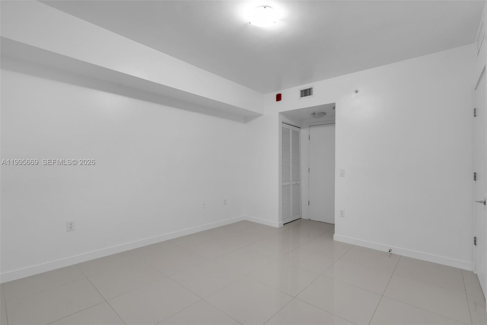 MIDTOWN AT DORAL - Residential Lease