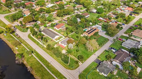 A home in Davie