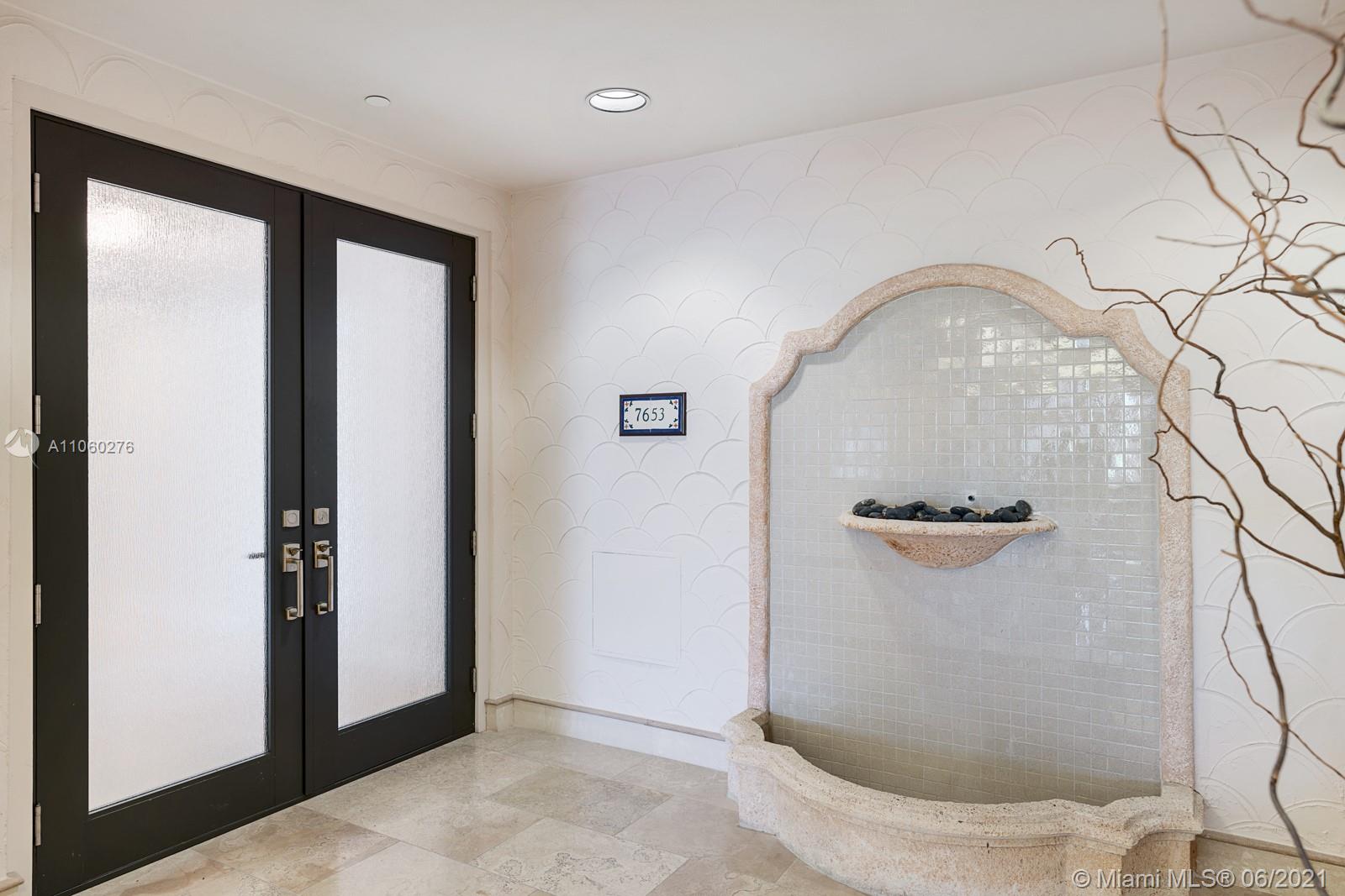 7600 OCEANSIDE AT FISHER - Residential