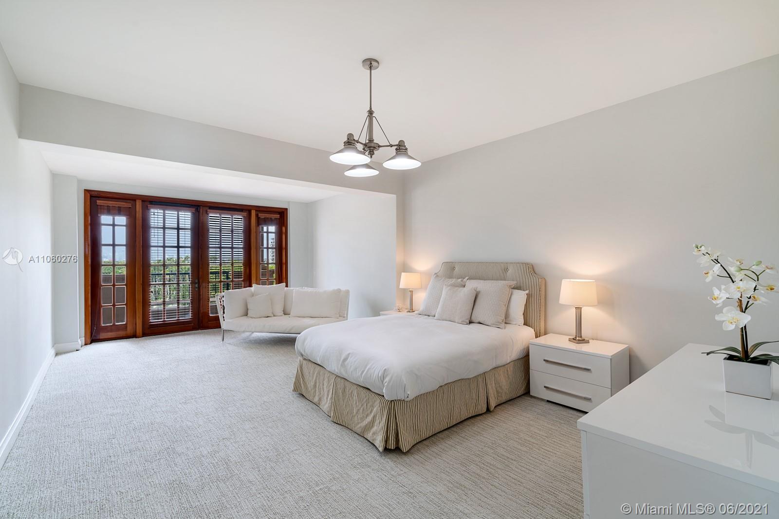 7600 OCEANSIDE AT FISHER - Residential