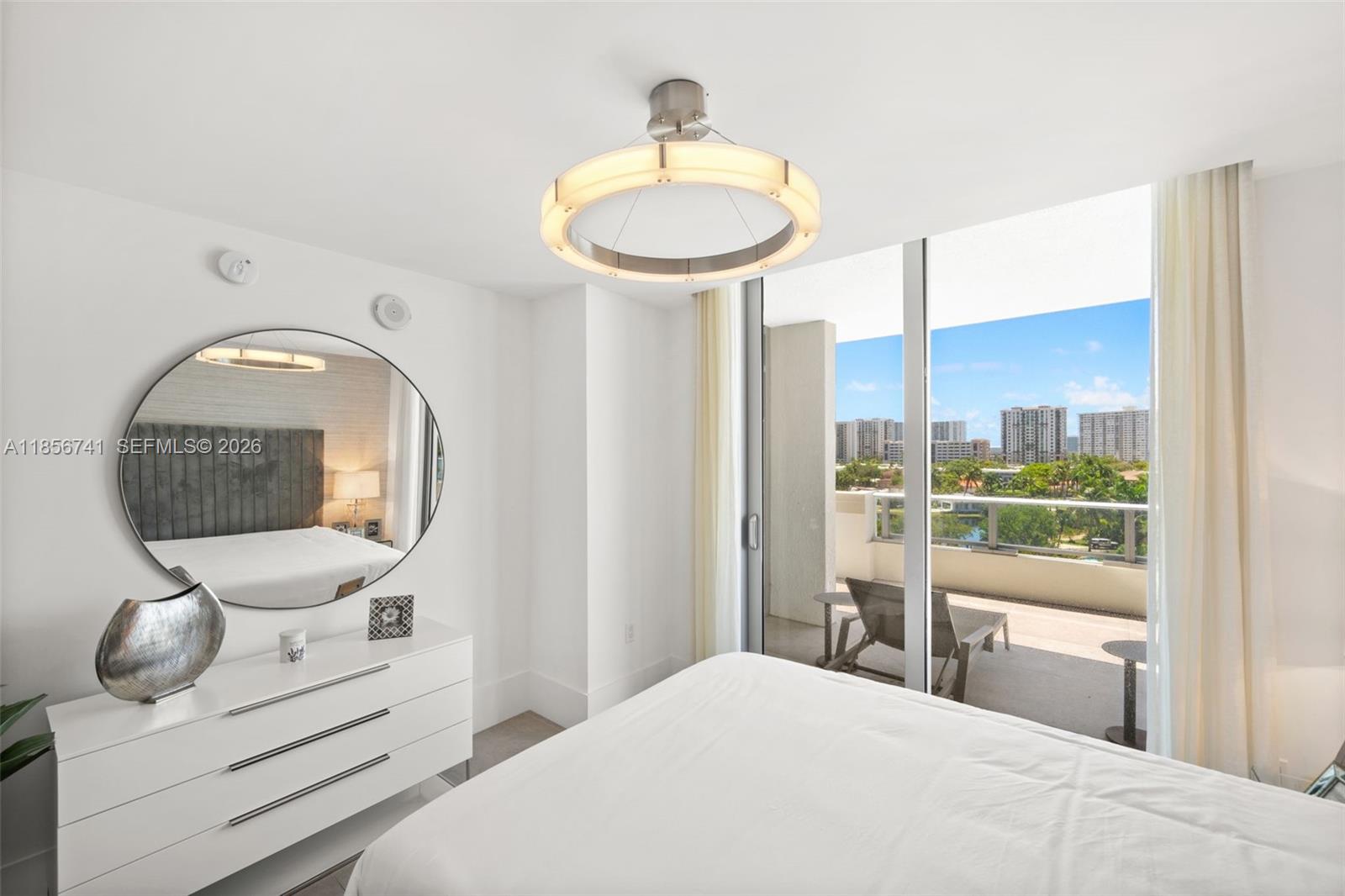 PARQUE TOWERS CONDO - Residential