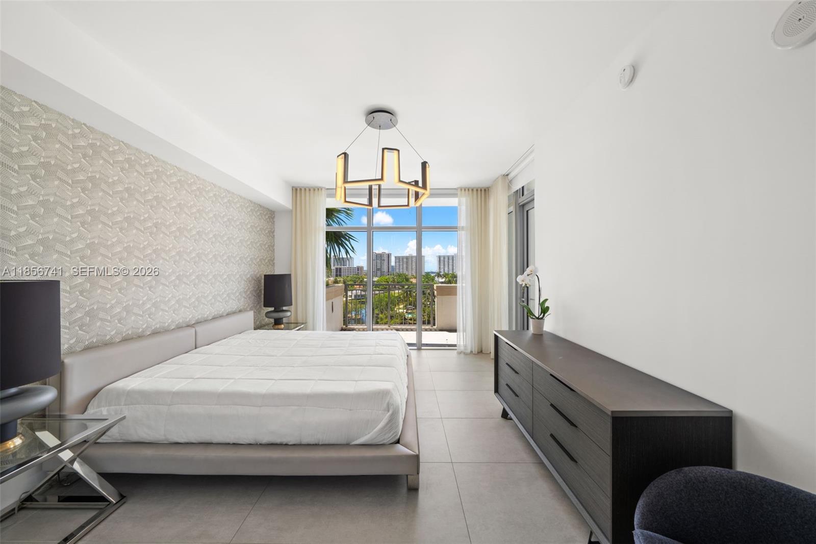 PARQUE TOWERS CONDO - Residential