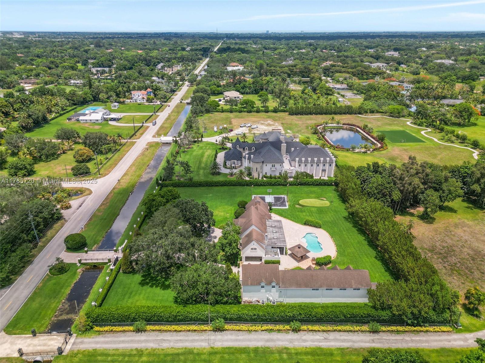 6320 Hancock Rd