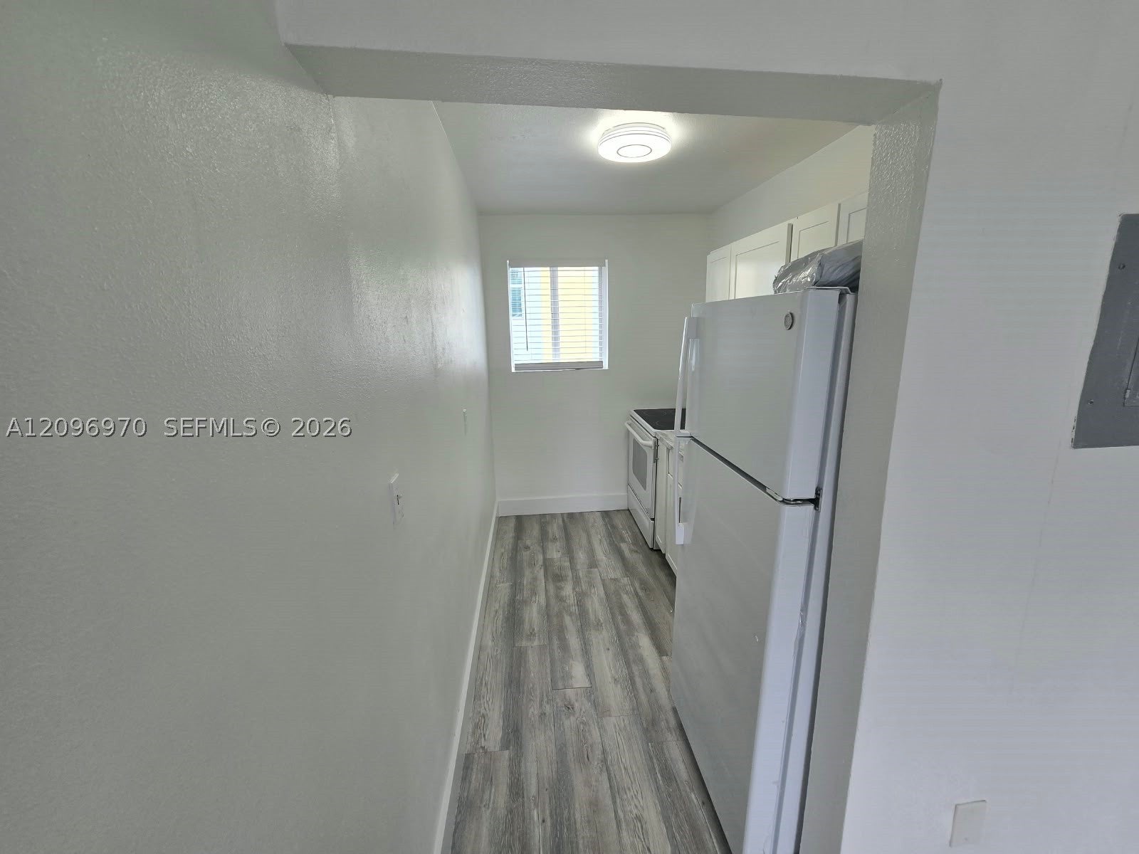 535 NW 7th St 12