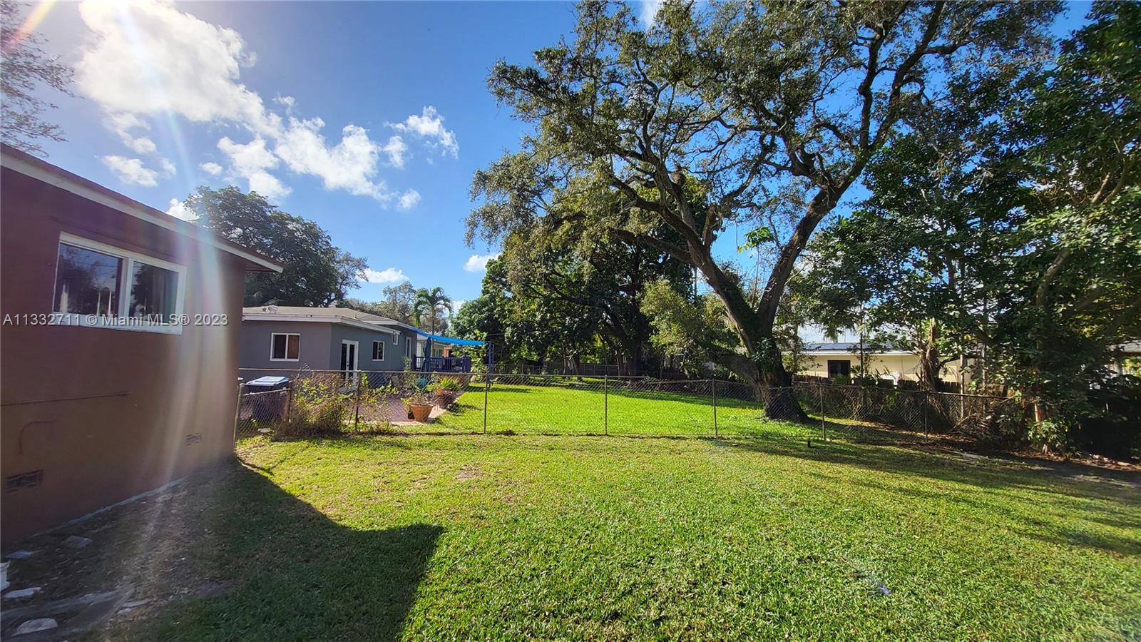 OAK RANCH MANOR CORR PL O - Residential