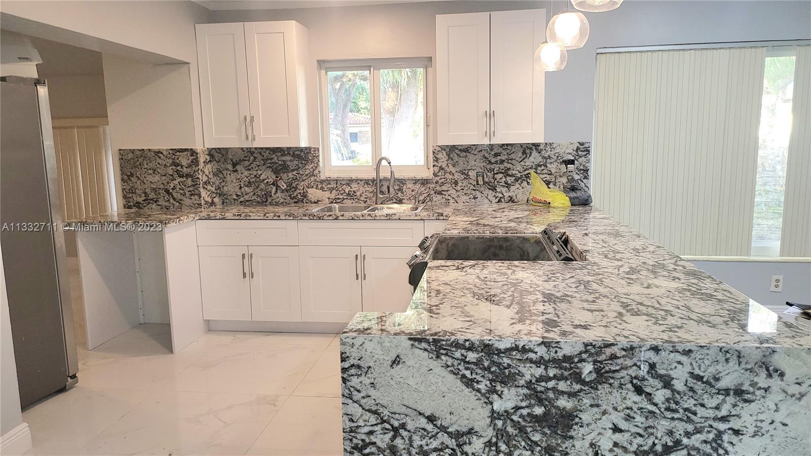 OAK RANCH MANOR CORR PL O - Residential