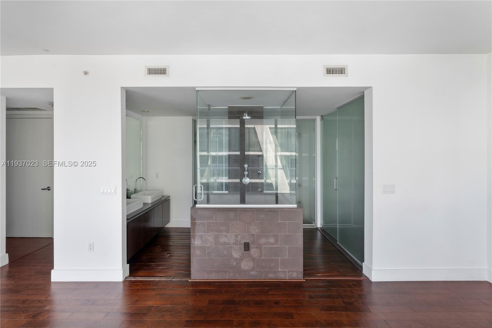 1040 Biscayne Blvd 4108