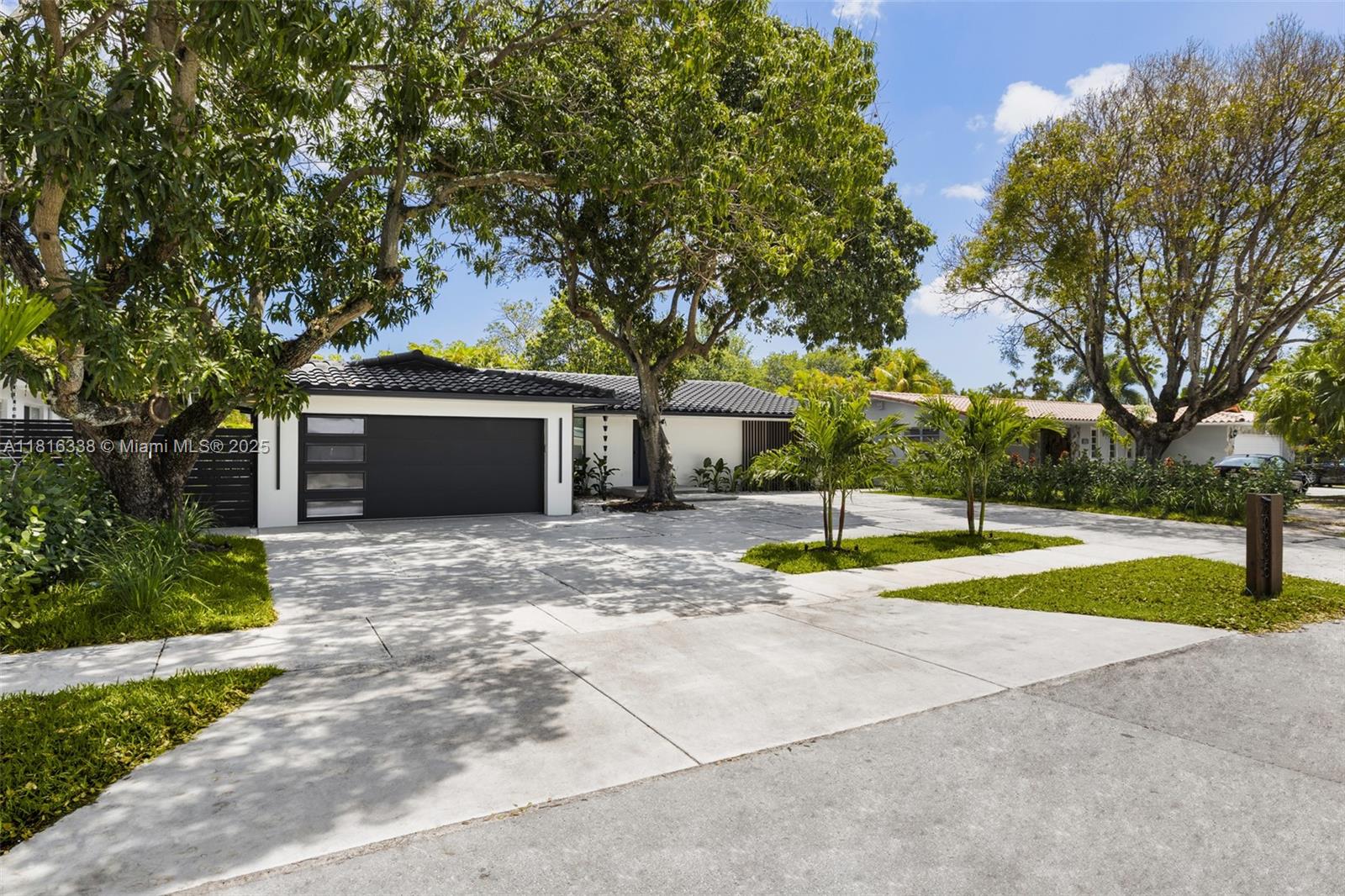 Rental Property at 20335 Ne 20th Ct 20335, Miami, Broward County, Florida - Bedrooms: 5 
Bathrooms: 7  - $19,800 MO.