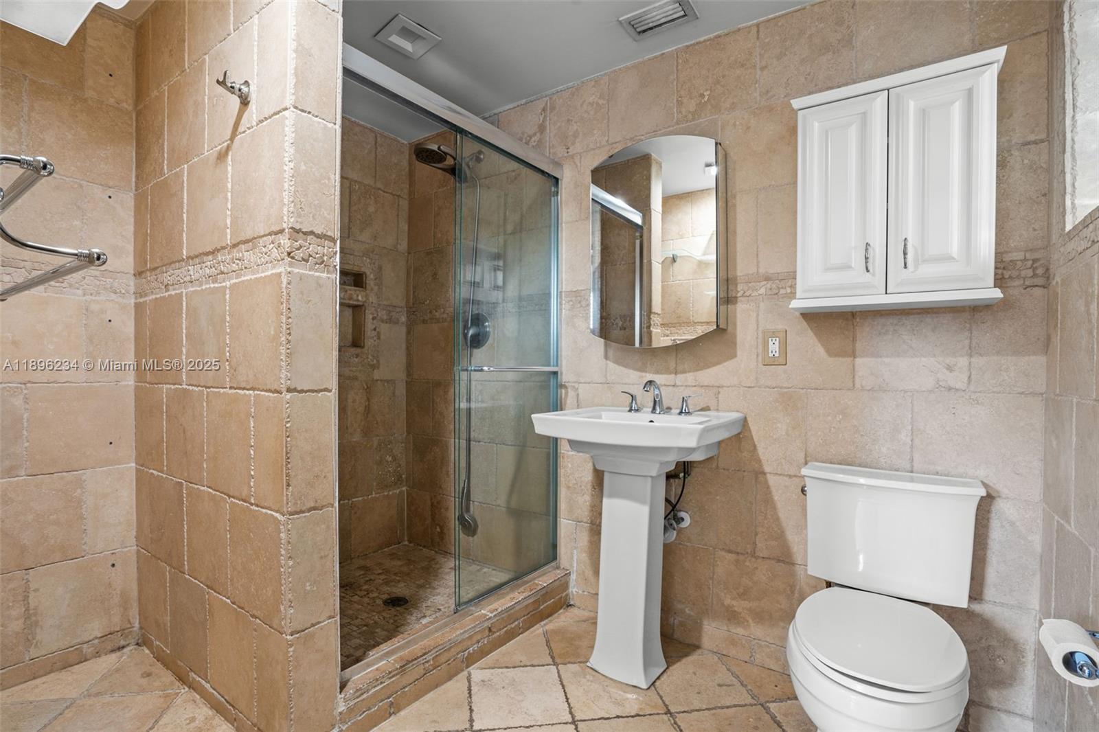 PLAYLAND ISLES - Residential