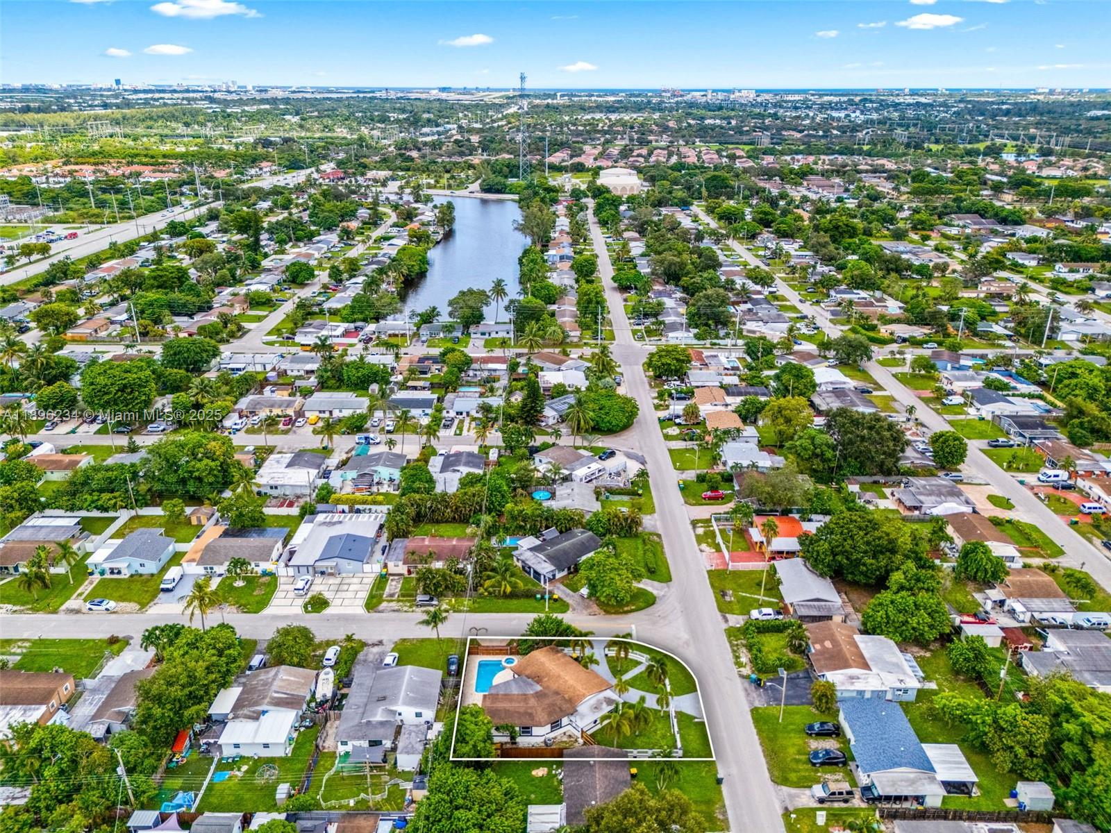 PLAYLAND ISLES - Residential
