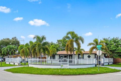 4465 SW 49th Ct Dania Beach FL 33314