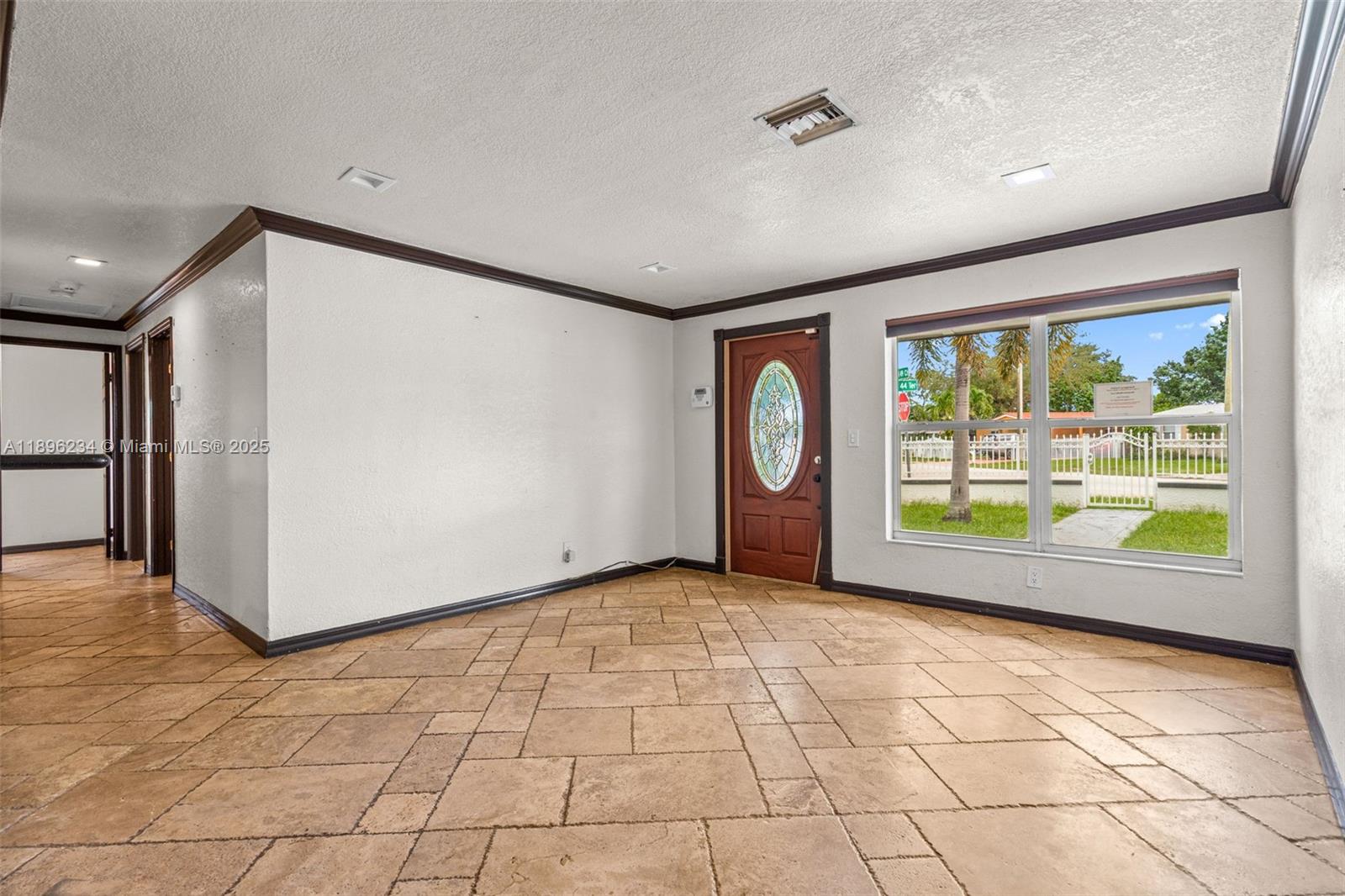PLAYLAND ISLES - Residential