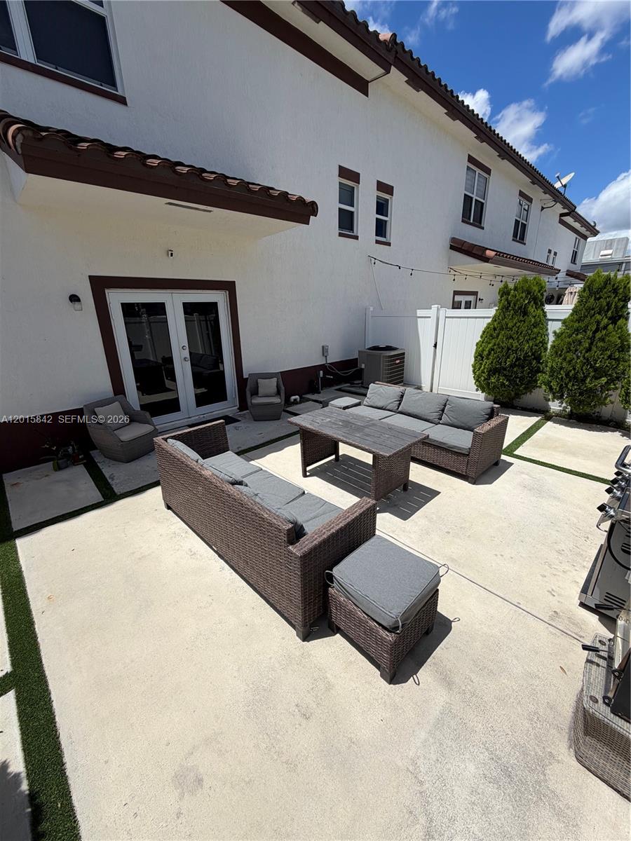 MILLENNIUM TOWNHOMES COND - Residential