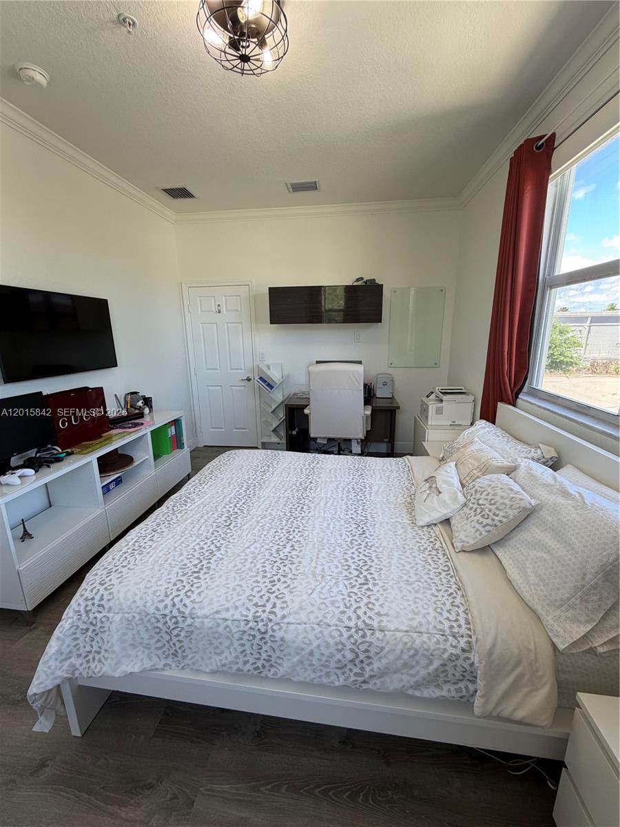 MILLENNIUM TOWNHOMES COND - Residential