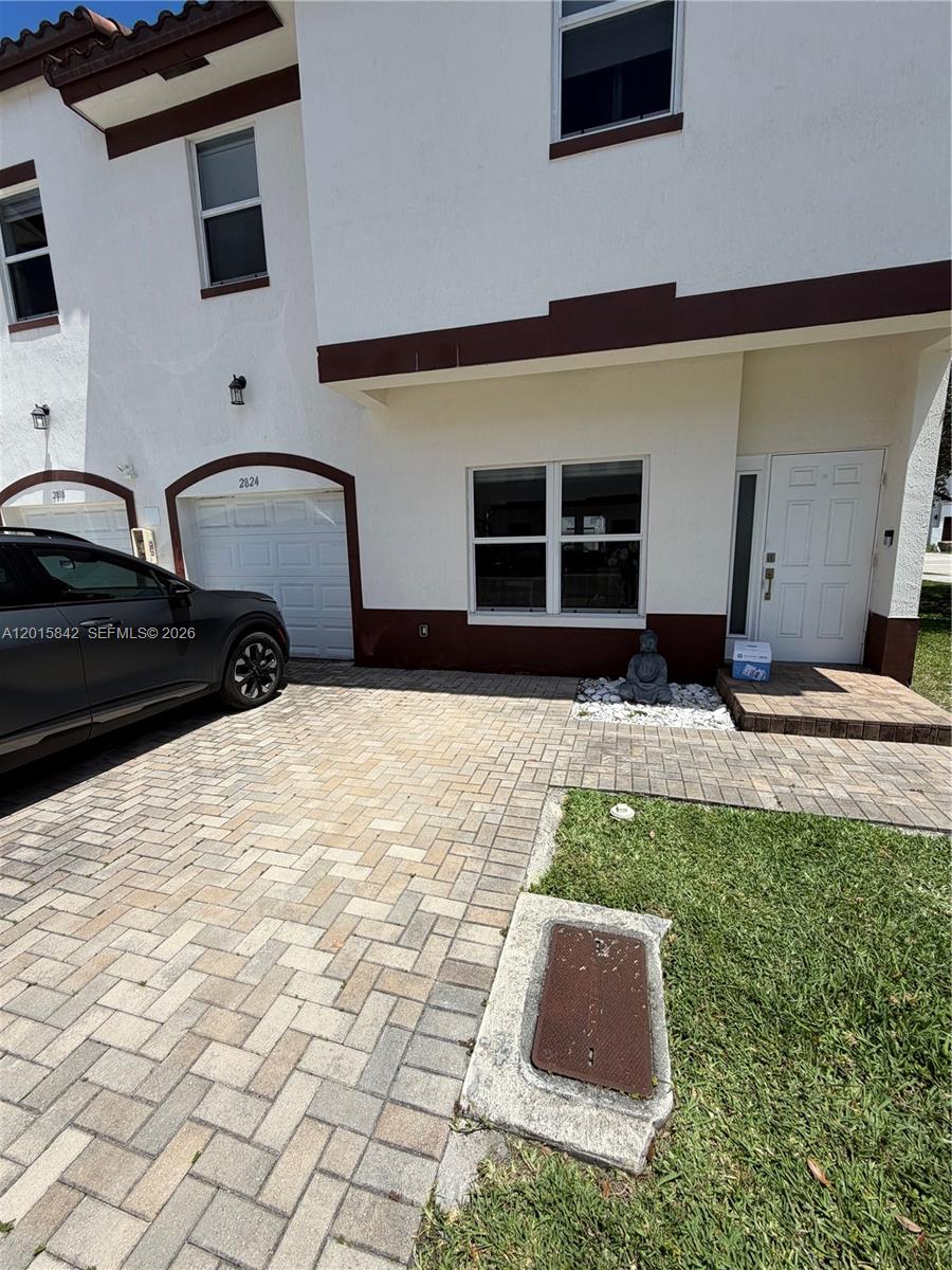 MILLENNIUM TOWNHOMES COND - Residential
