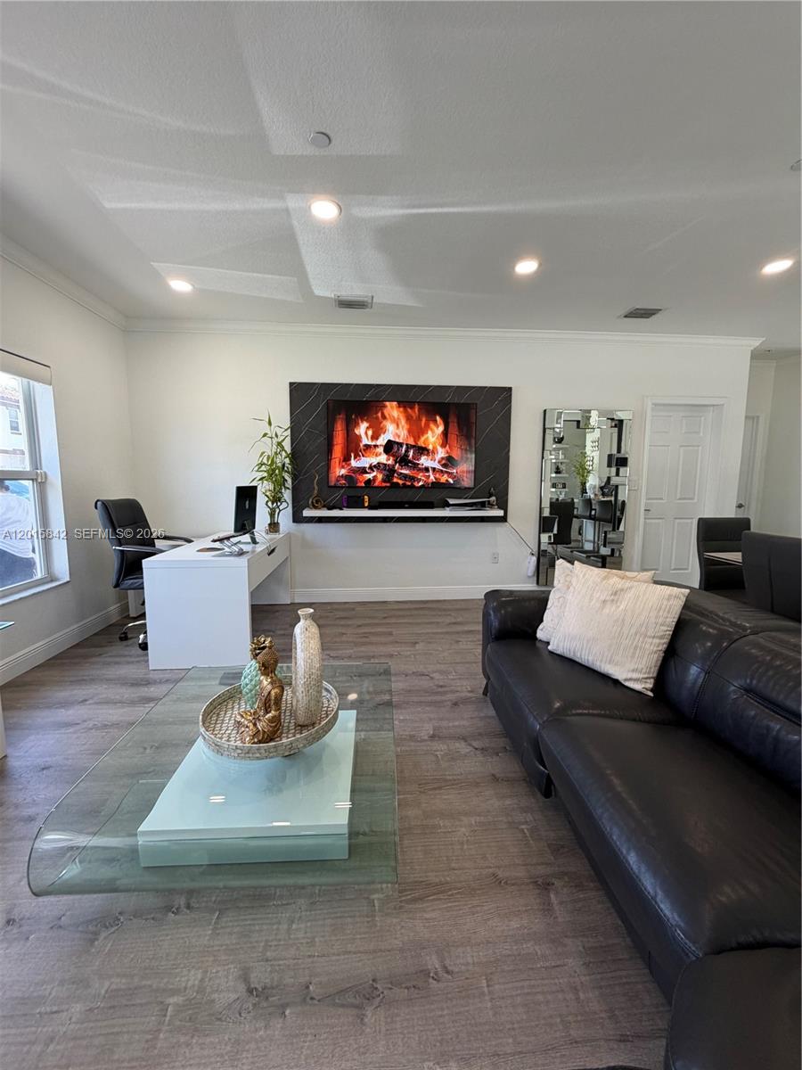 MILLENNIUM TOWNHOMES COND - Residential